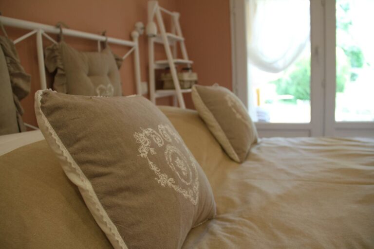 Chambre d'hôte La Belle Rivière à Salernes - Literie